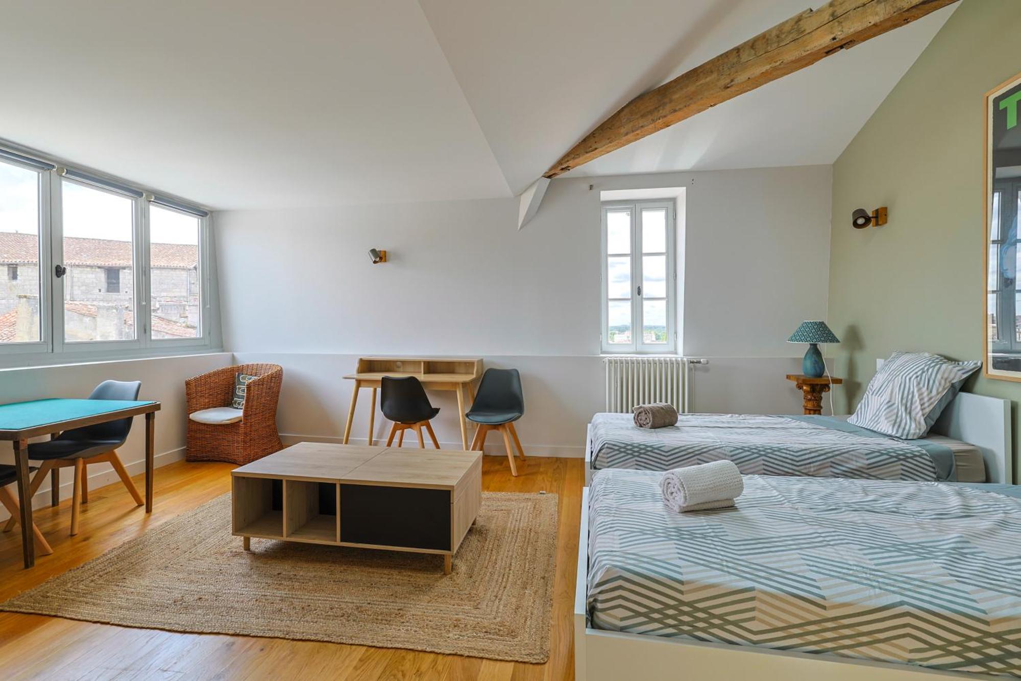 Grand Appartement De Standing #Hypercentre 코냐크 외부 사진